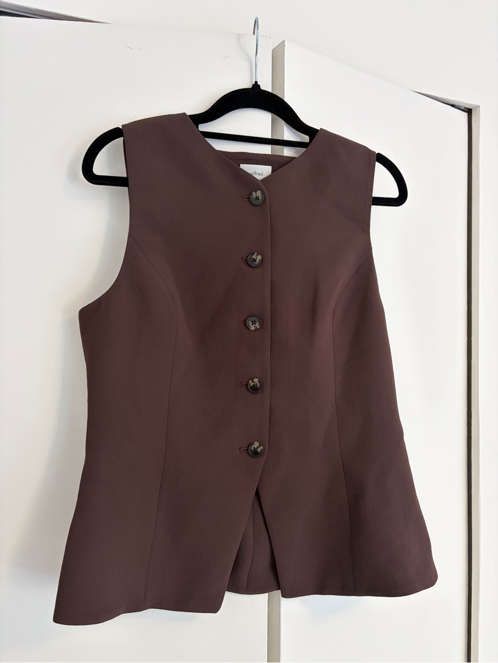 Aritzia Regal Vest Rich Mocha Brown Crepette